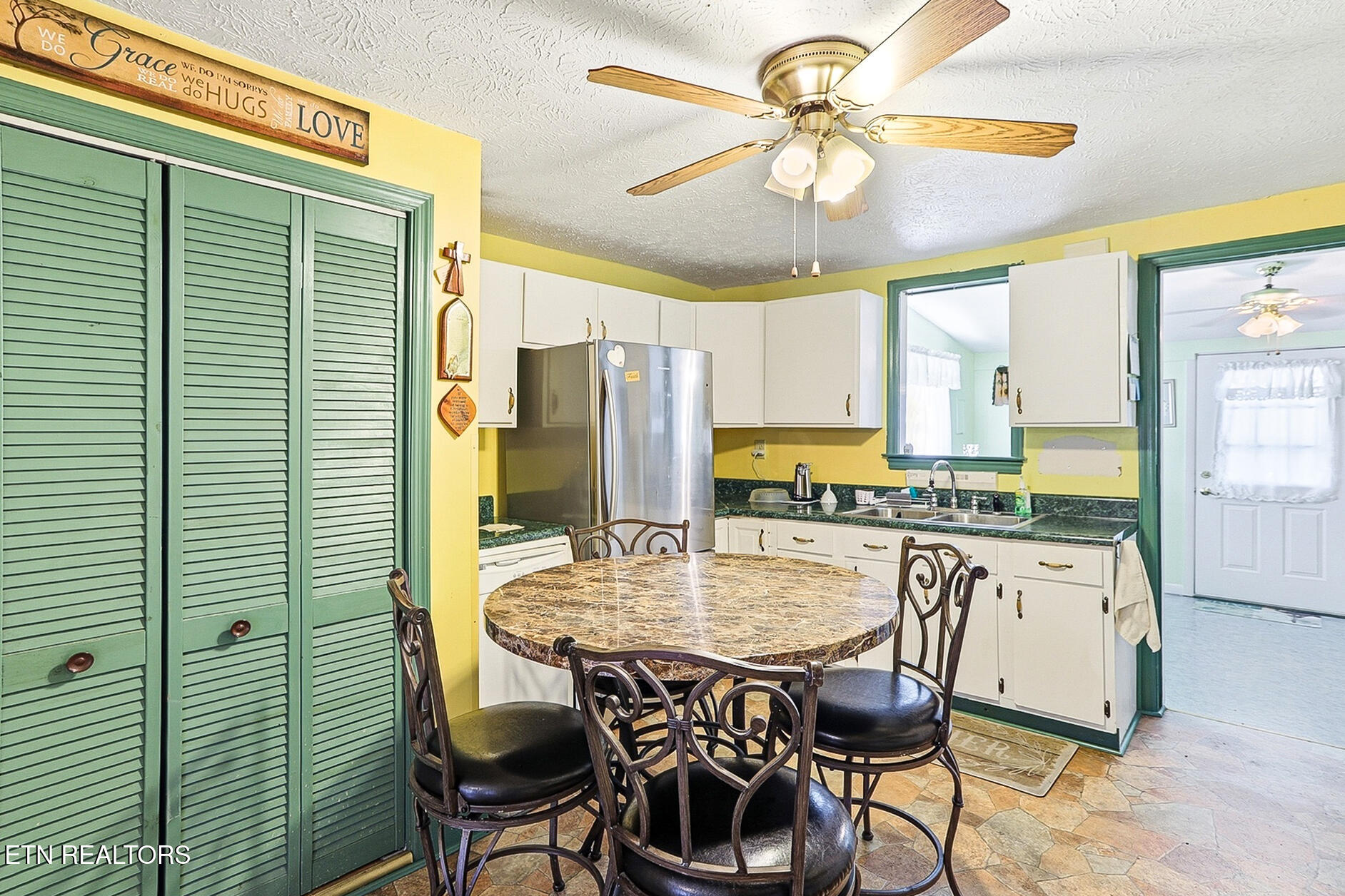 328 Mt Paran Road Jacksboro, TN 37757 - Photo 14 of 55 328 Mt Paran-232