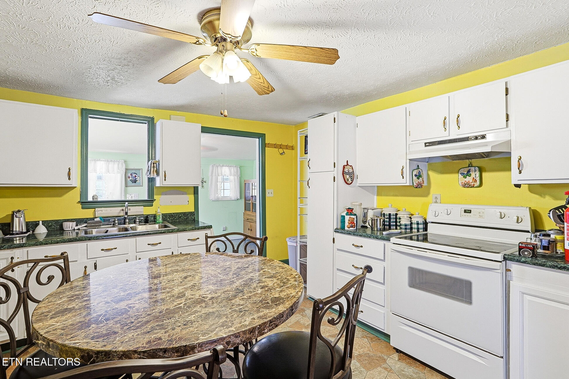 328 Mt Paran Road Jacksboro, TN 37757 - Photo 15 of 55 328 Mt Paran-227