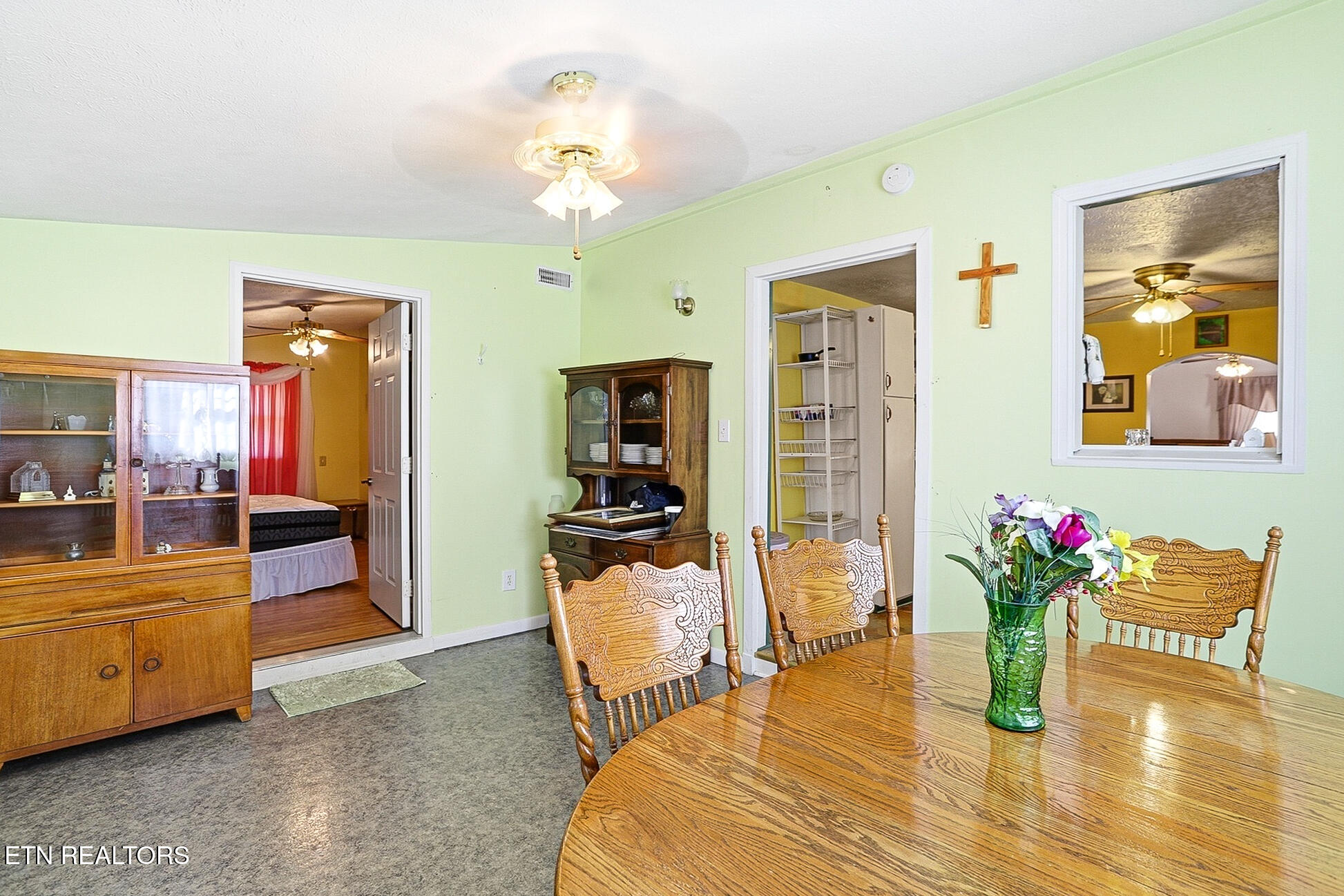 328 Mt Paran Road Jacksboro, TN 37757 - Photo 19 of 55 328 Mt Paran-207