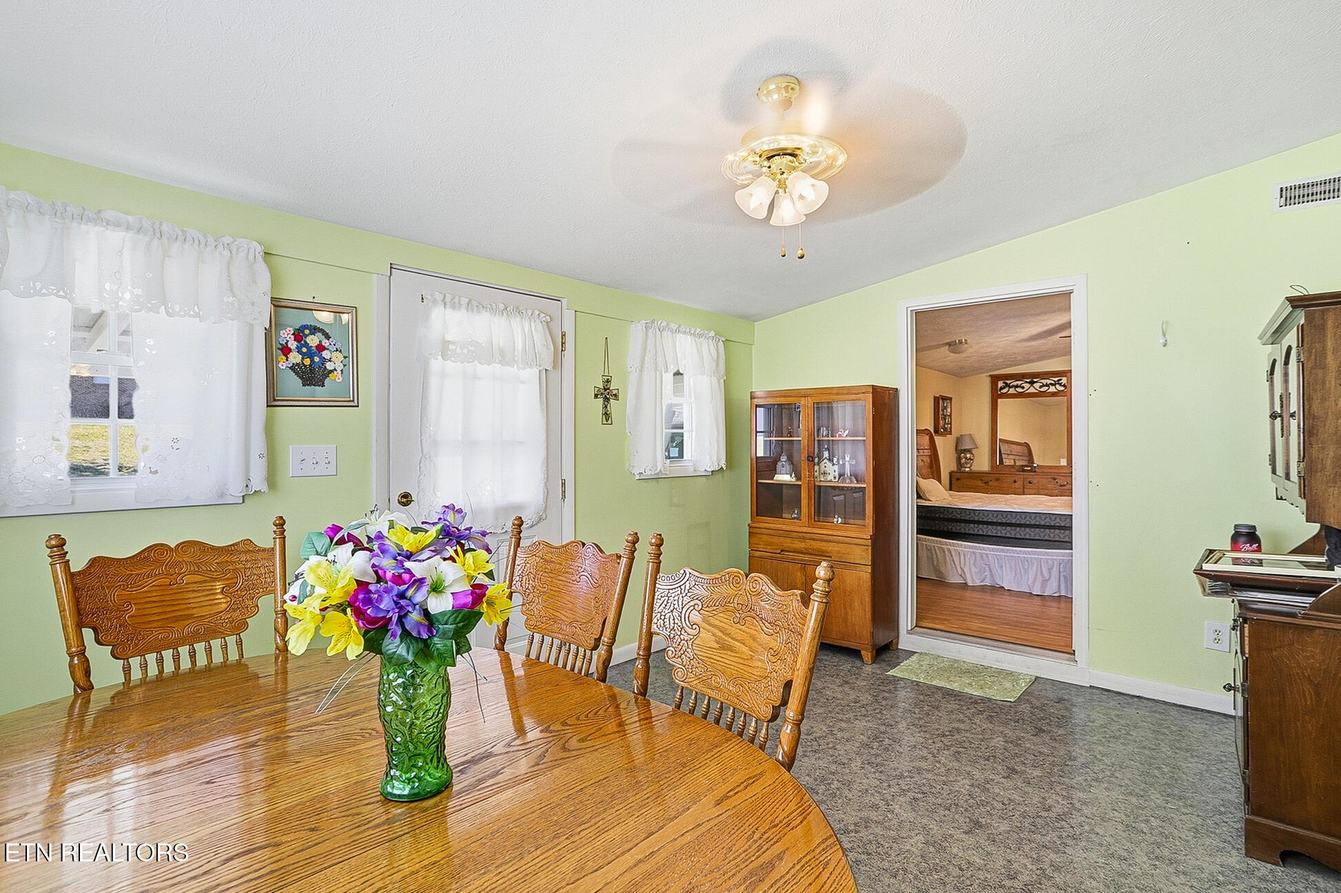 328 Mt Paran Road Jacksboro, TN 37757 - Photo 20 of 55 328 Mt Paran-212