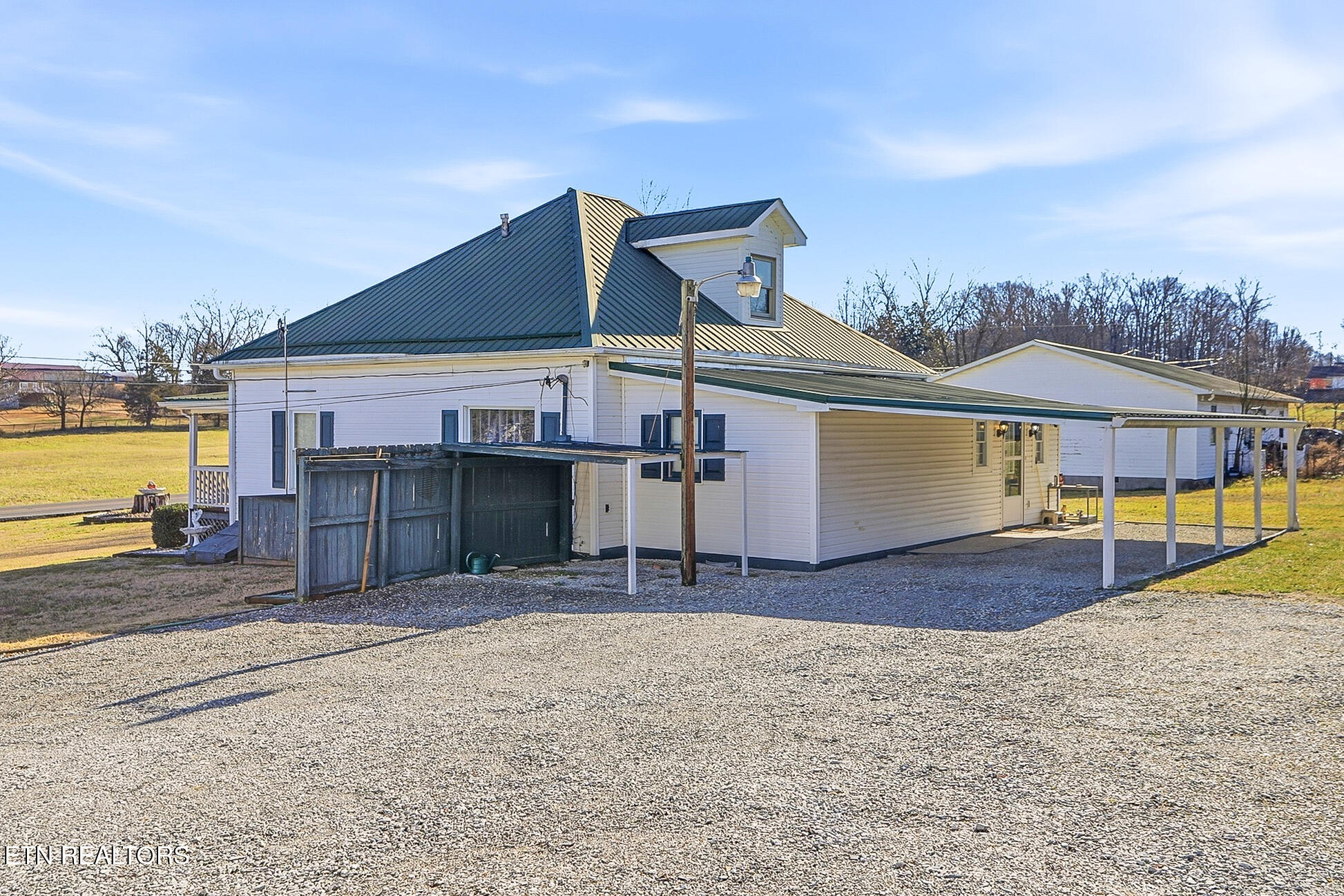 328 Mt Paran Road Jacksboro, TN 37757 - Photo 40 of 55 328 Mt Paran-57