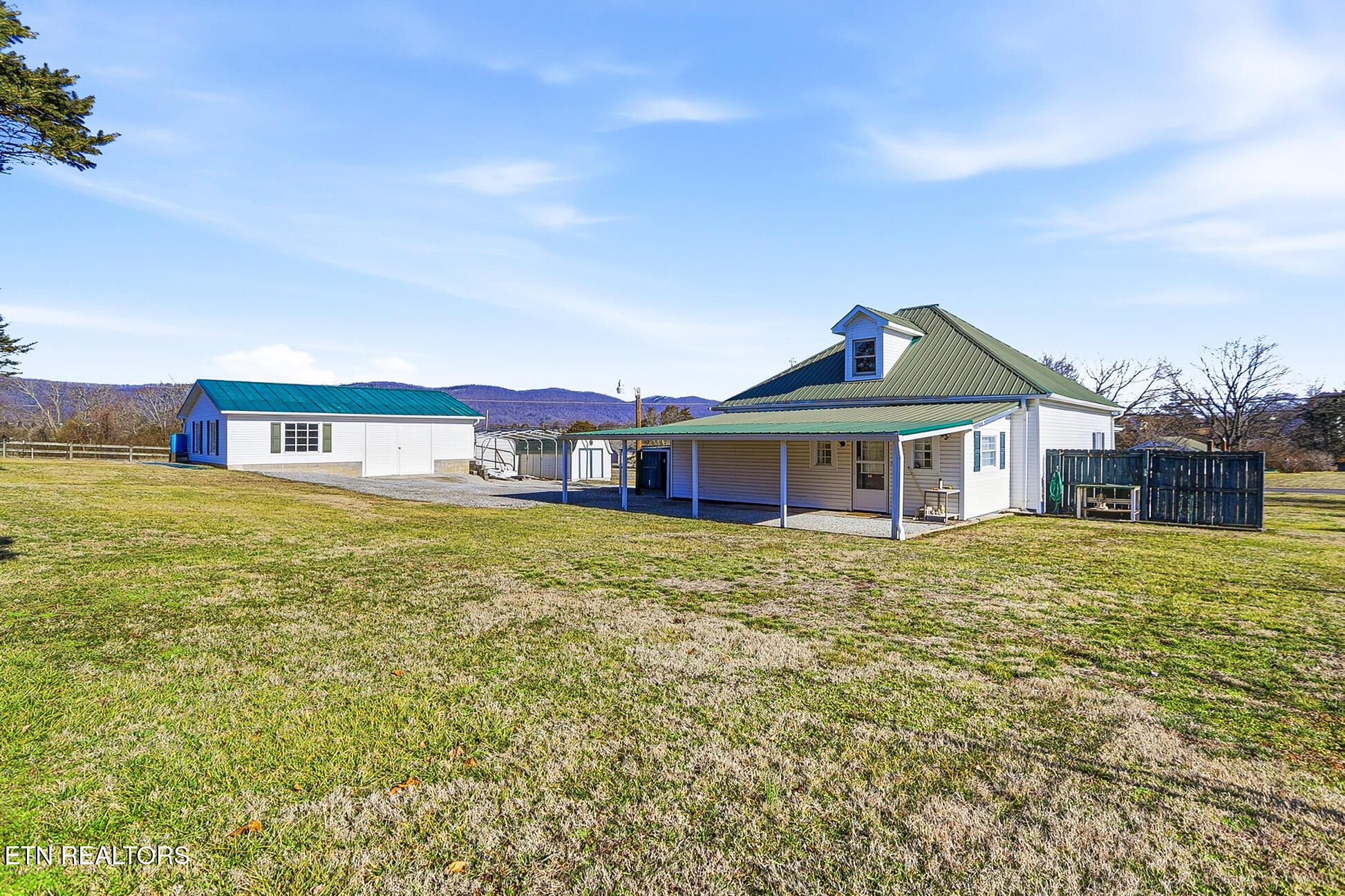 328 Mt Paran Road Jacksboro, TN 37757 - Photo 43 of 55 328 Mt Paran-72