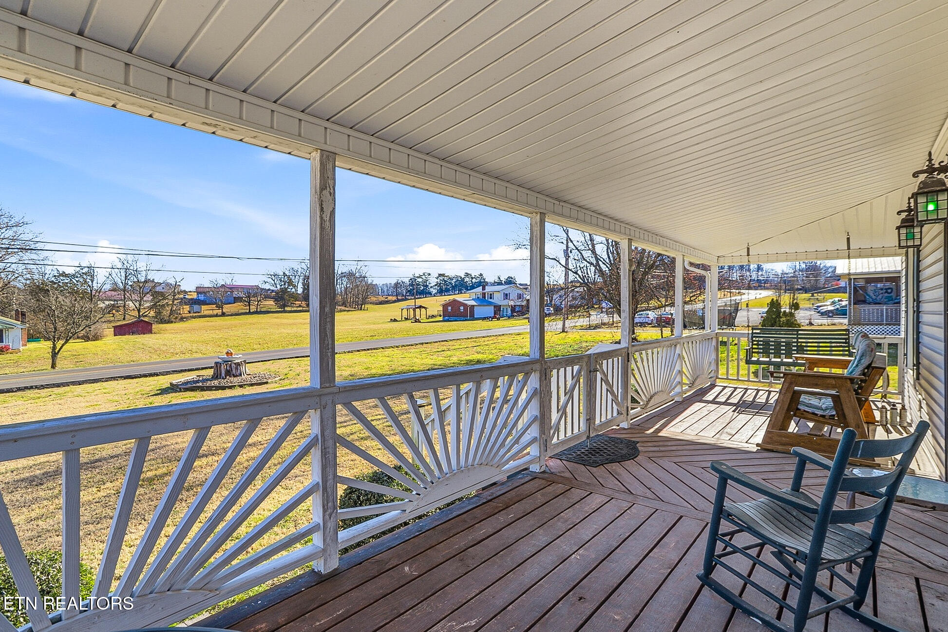 328 Mt Paran Road Jacksboro, TN 37757 - Photo 5 of 55 328 Mt Paran-2