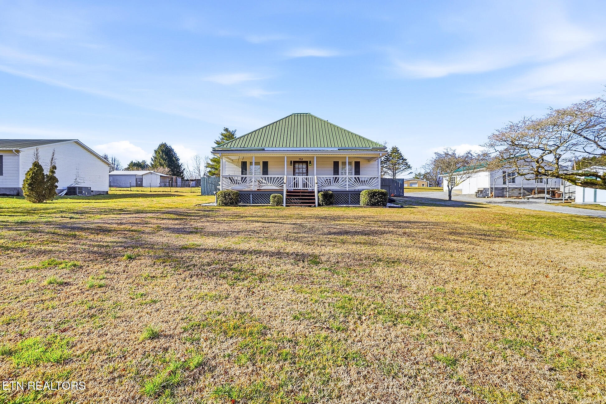 328 Mt Paran Road Jacksboro, TN 37757 - Photo 54 of 55 328 Mt Paran-37