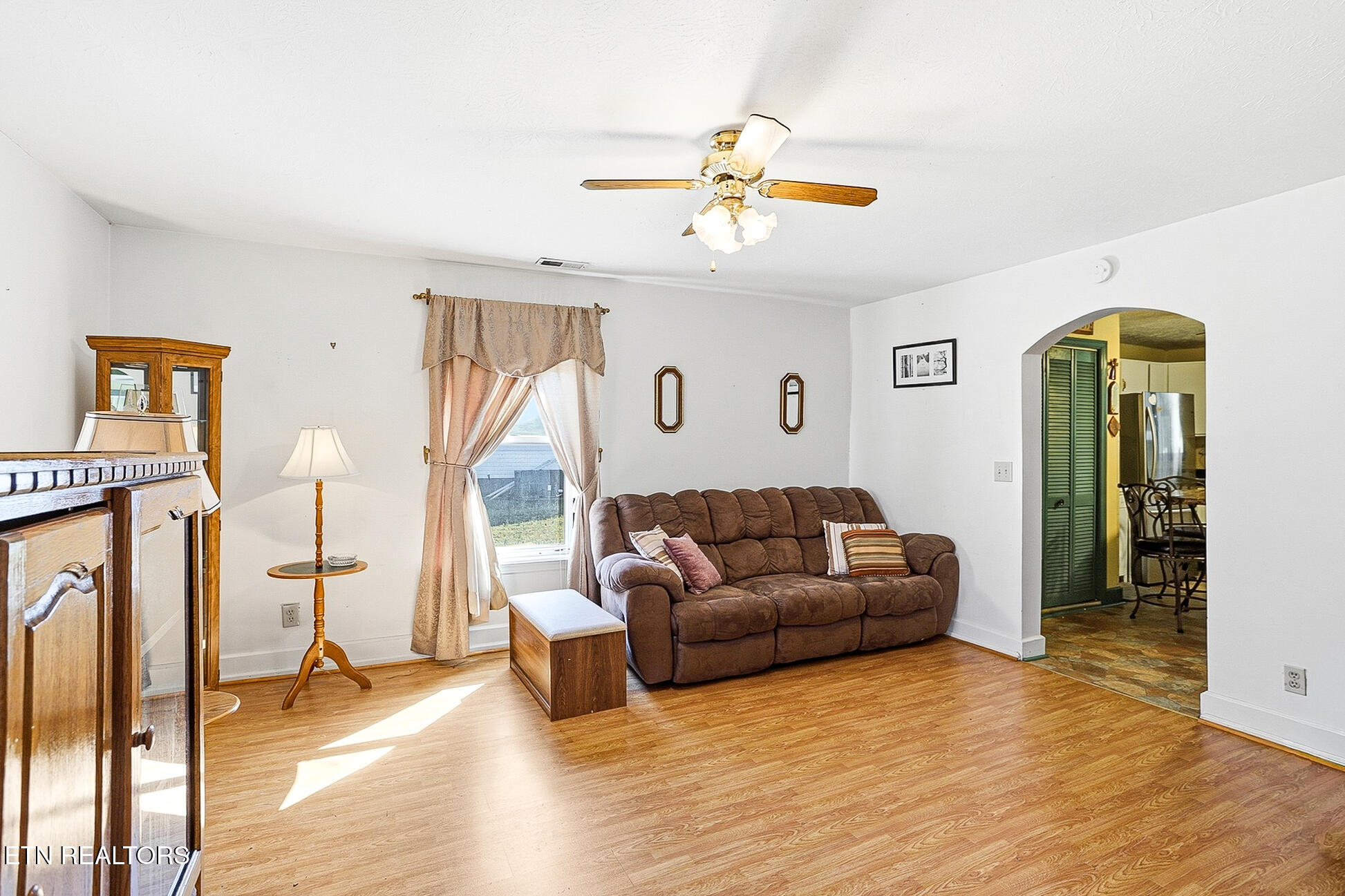 328 Mt Paran Road Jacksboro, TN 37757 - Photo 7 of 55 328 Mt Paran-107