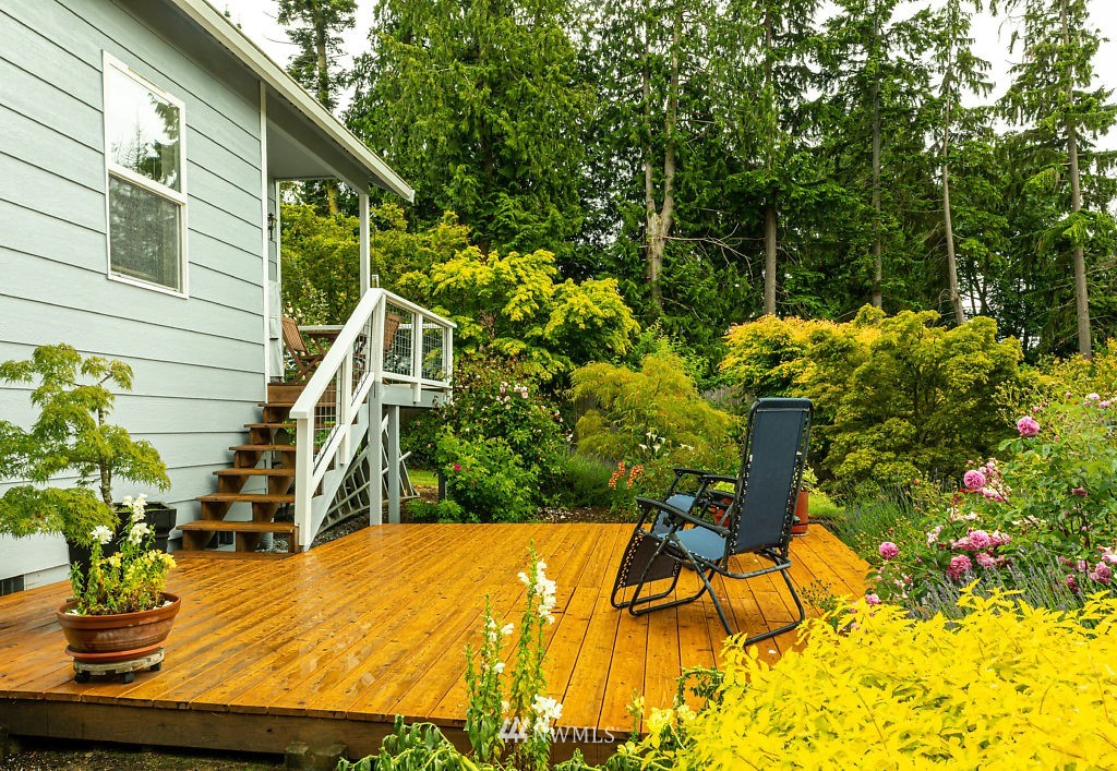 3244 East Harbor Road Langley, WA 98260 - Photo 9 of 40 Gallery Image 9