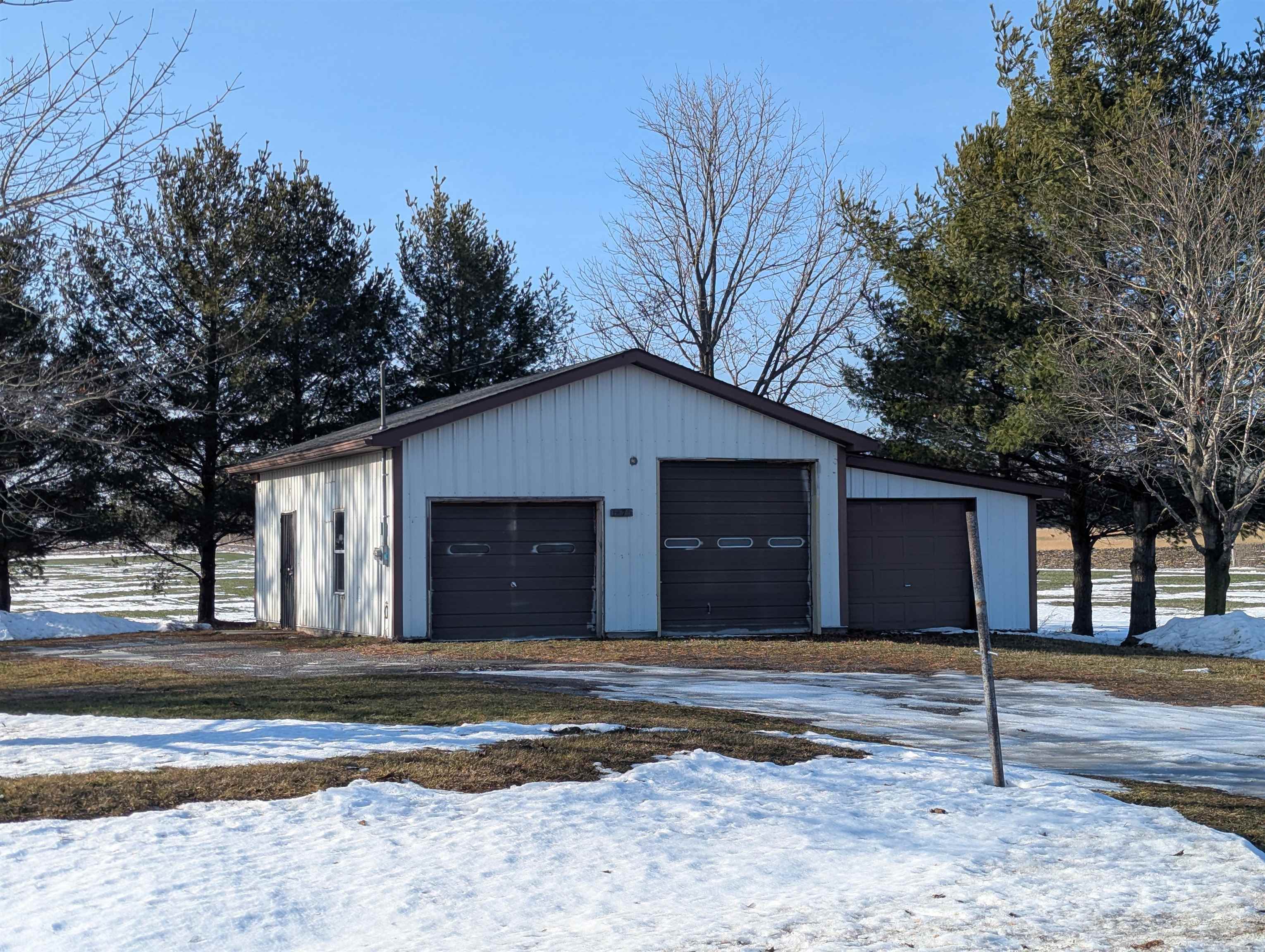 1475 Reed Road Sterling, MI 48659 - Photo 1 of 11