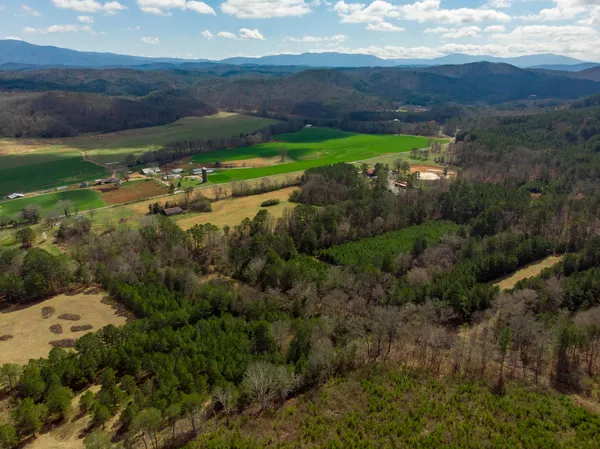 $600,000 | 1321 Sand Mountain Road, Ocoee, TN 37361