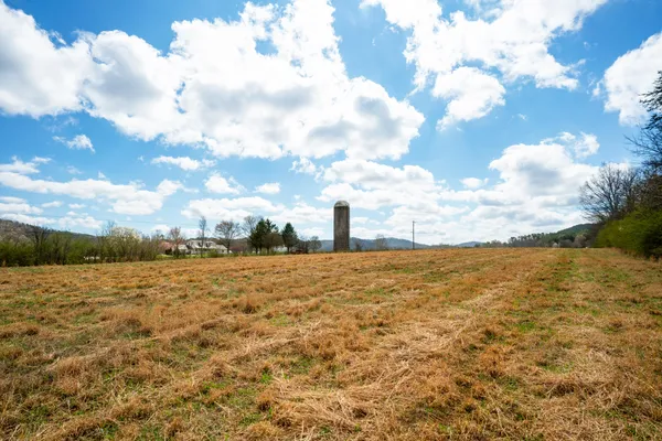 $600,000 | 1321 Sand Mountain Road, Ocoee, TN 37361