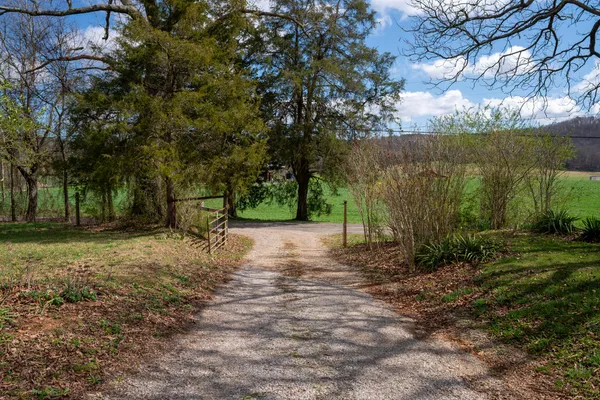 $600,000 | 1321 Sand Mountain Road, Ocoee, TN 37361