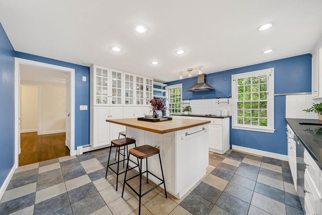 6 Brewster Road Wayland, MA 01778 - Photo 5 of 41