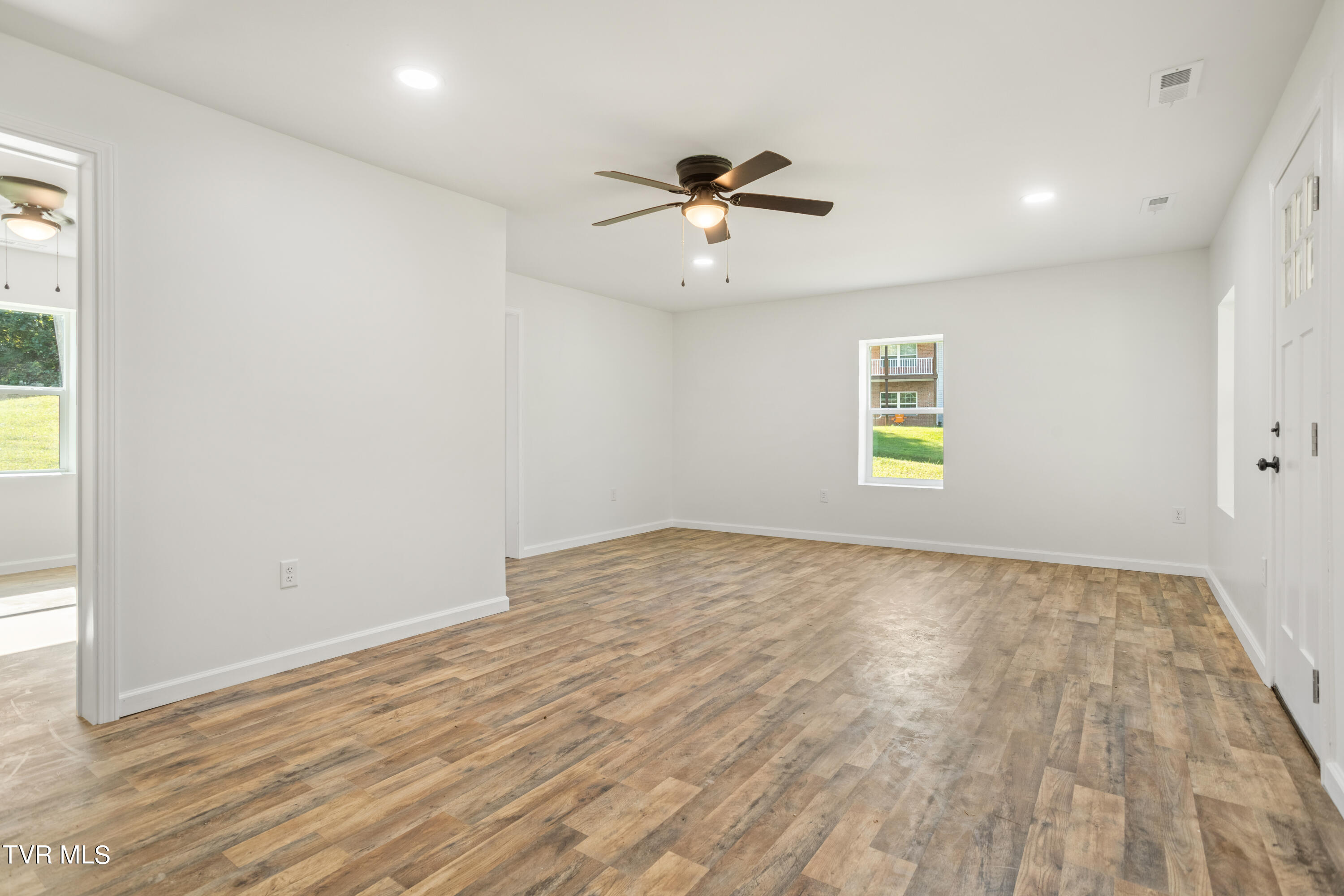 177A4492-HDR