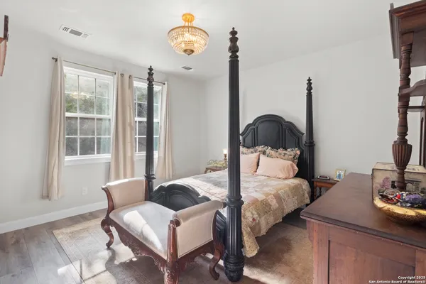 $925,000 | 792 Alamo Beach Road, Pipe Creek, TX 78063