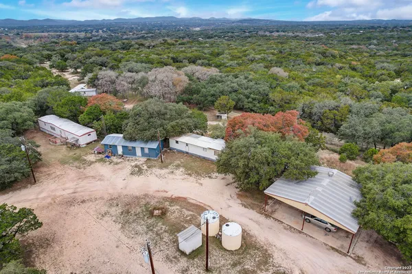 $925,000 | 792 Alamo Beach Road, Pipe Creek, TX 78063