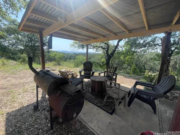 $925,000 | 792 Alamo Beach Road, Pipe Creek, TX 78063