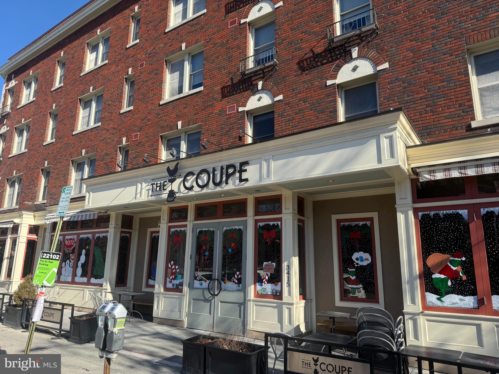 1020 Monroe Street Northwest, Unit 204 Washington, DC 20010 - Photo 24 of 30 a view of a building with sitting area