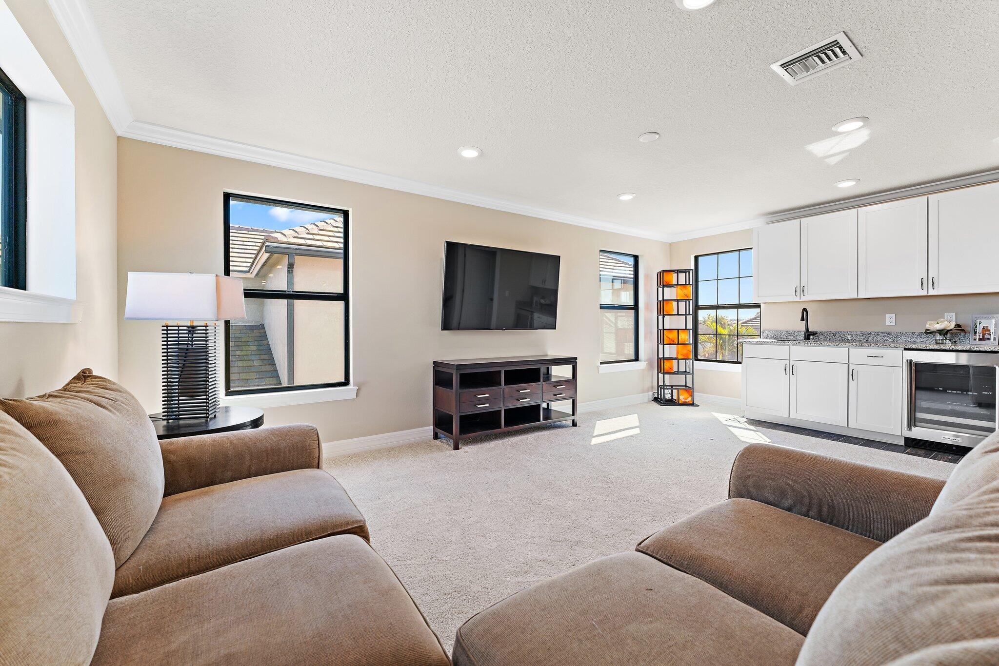 125 Indigo River Point Jupiter, FL 33478 - Photo 40 of 46 Oversized Loft
