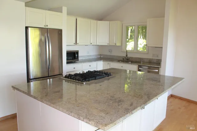 $4,250,000 | 230 Diviso Street, Tiburon, CA 94920