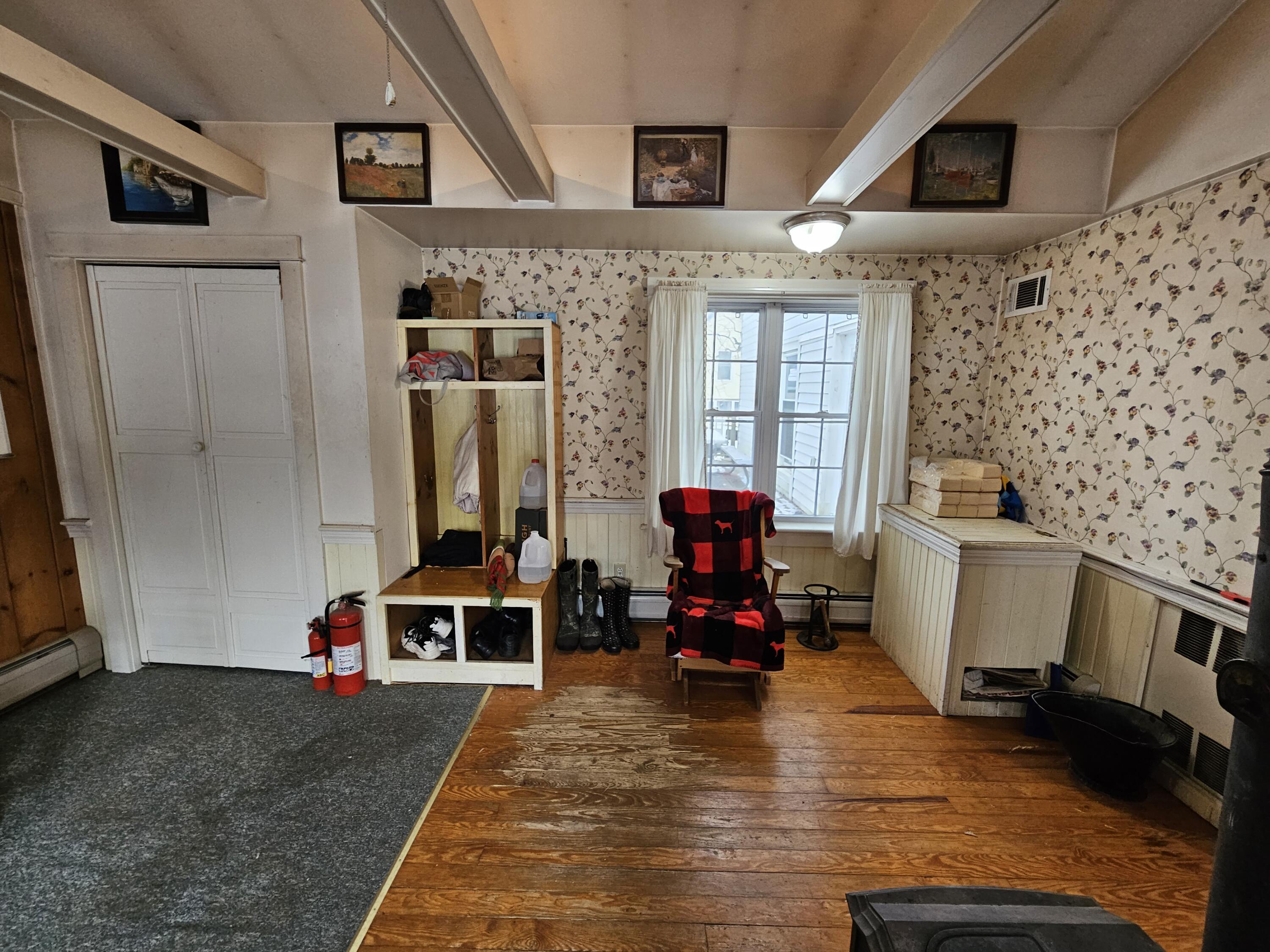 182 Main Road South Hampden, ME 04444 - Photo 5 of 35 K5 Entryway