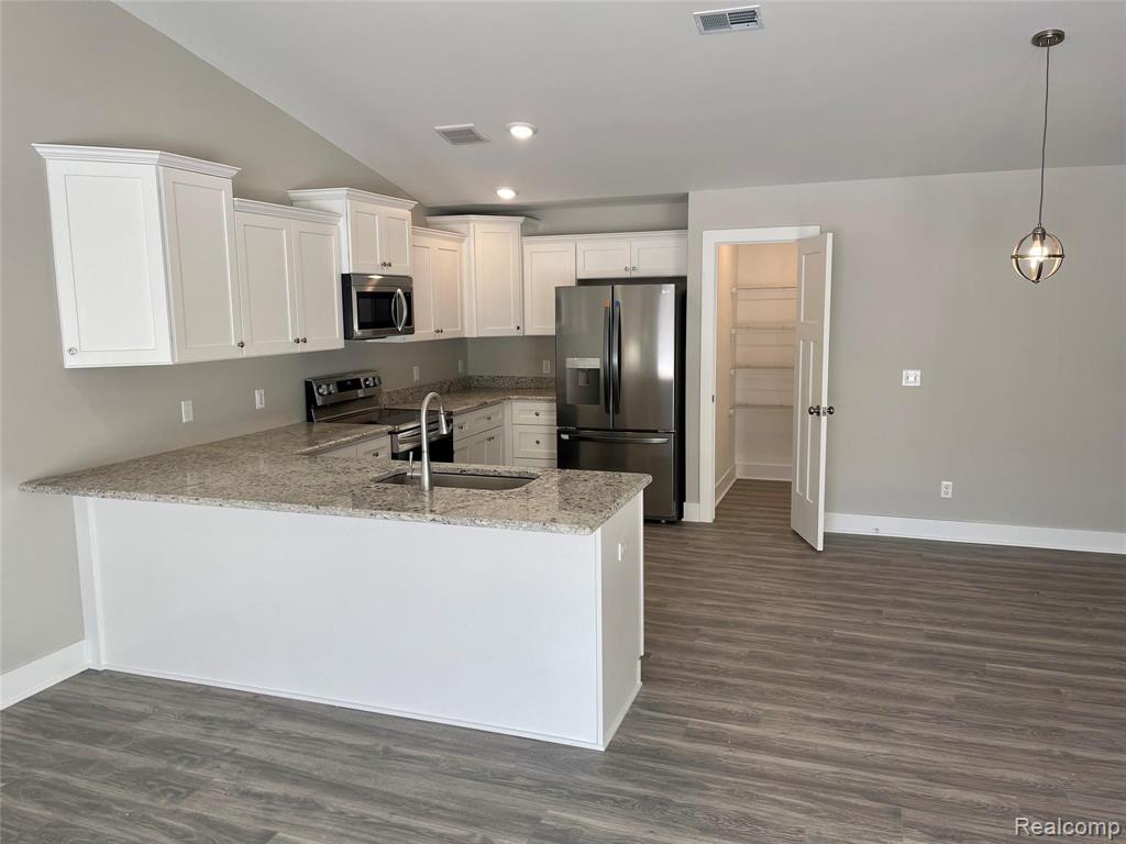 61277 11 Mile Road South Lyon, MI 48178 - Photo 6 of 18