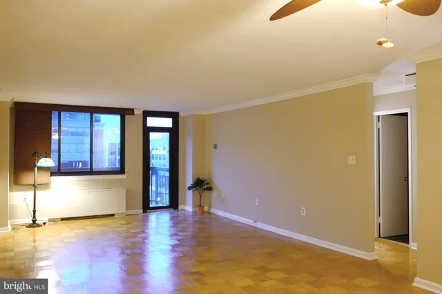 $2,275 | 801 North Pitt Street, Unit 702, Alexandria, VA 22314