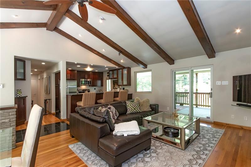 1604 Branning Road Pittsburgh, PA 15235 - Photo 6 of 19 Gallery Image 6