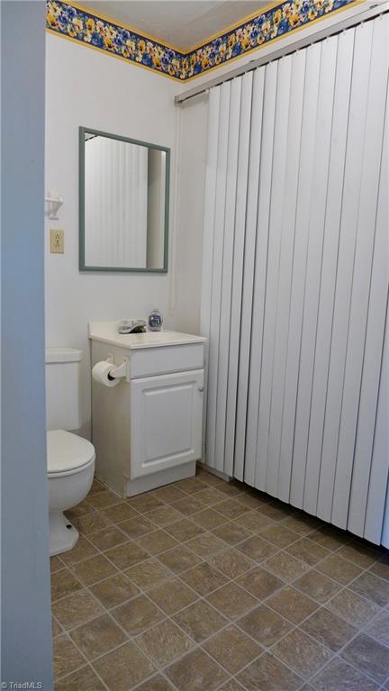 3702 Normandy Road Greensboro, NC 27408 - Photo 14 of 20 Gallery Image 14