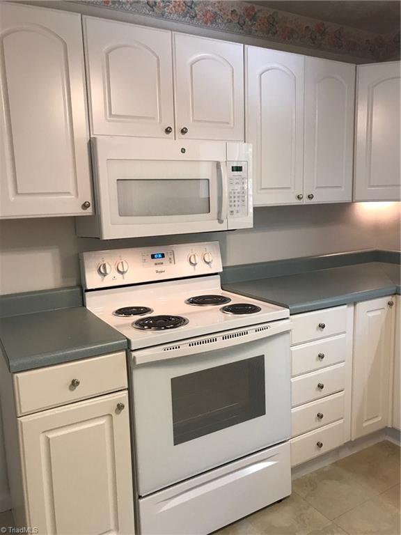 3702 Normandy Road Greensboro, NC 27408 - Photo 10 of 20 Gallery Image 10