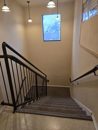 $1,595 | 654 St Louis Avenue, Unit 204, Fort Worth, TX 76104