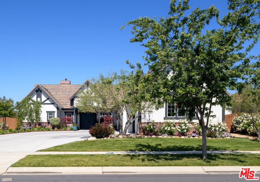 571 Oak Ridge Road Solvang, CA 93463 - Photo 3 of 38 Gallery Image 3