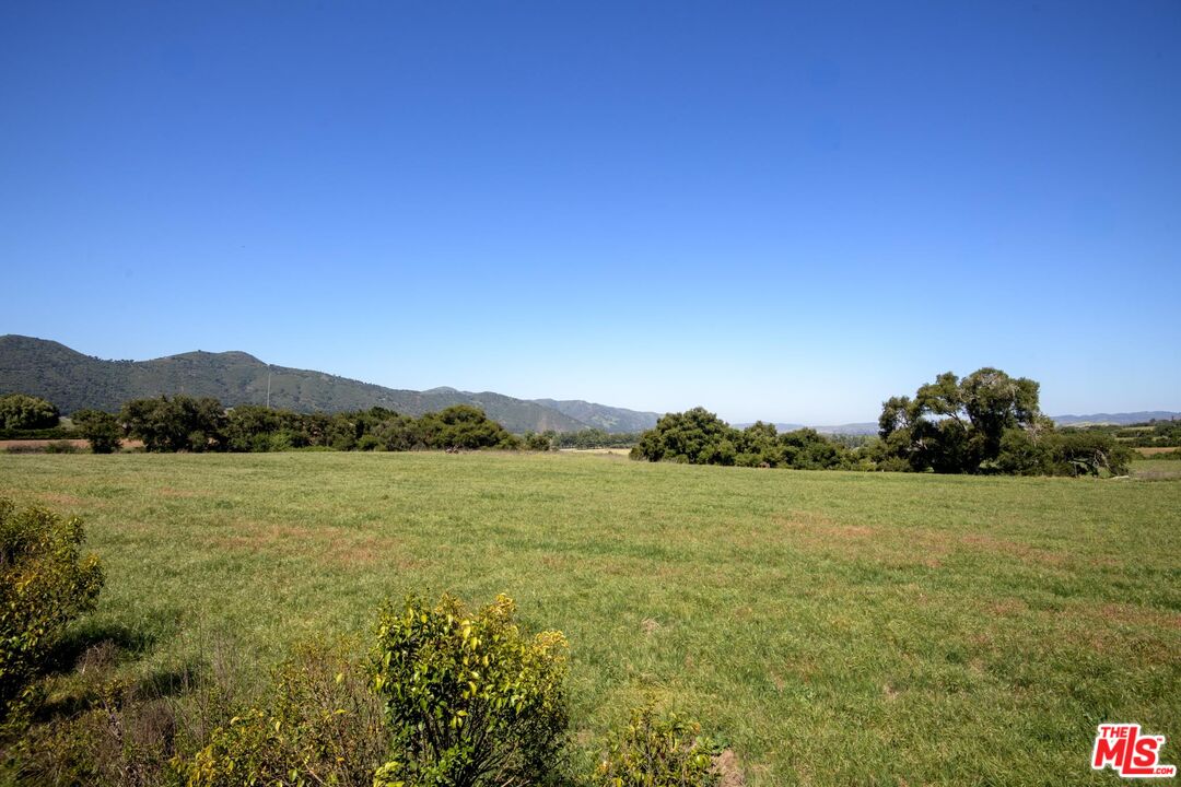 571 Oak Ridge Road Solvang, CA 93463 - Photo 32 of 38 Gallery Image 32