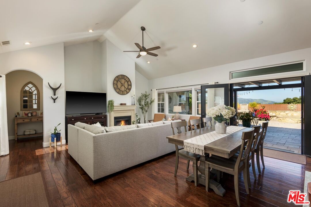 571 Oak Ridge Road Solvang, CA 93463 - Photo 5 of 38 Gallery Image 5