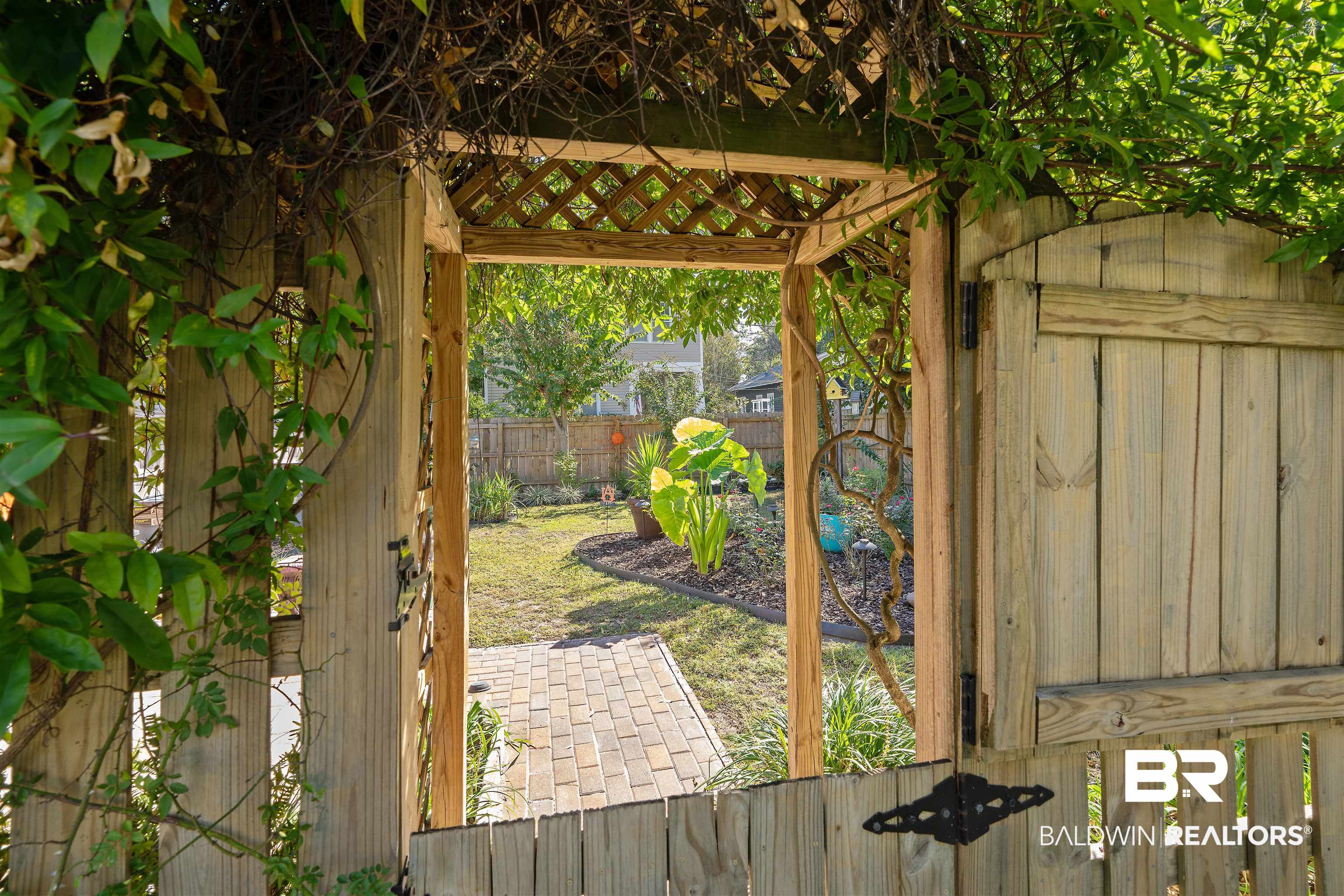 953 Old Shell Road Mobile, AL 36604 - Photo 21 of 26 Secret Garden