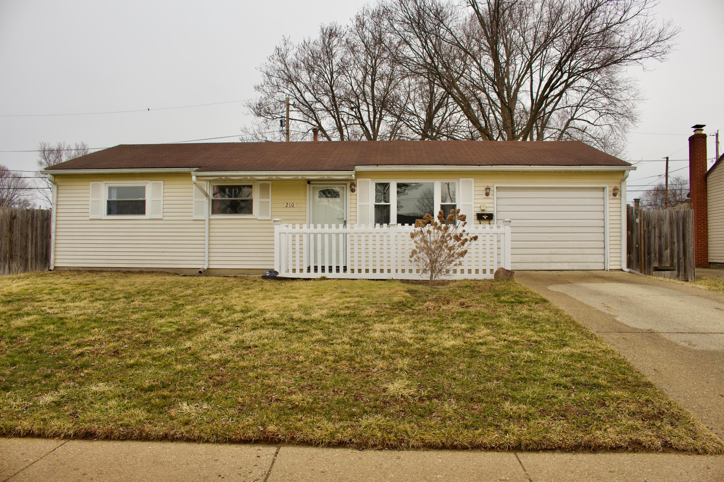 210 Fieldpoint Road Heath, OH 43056 - Photo 2 of 33 Front Exterior