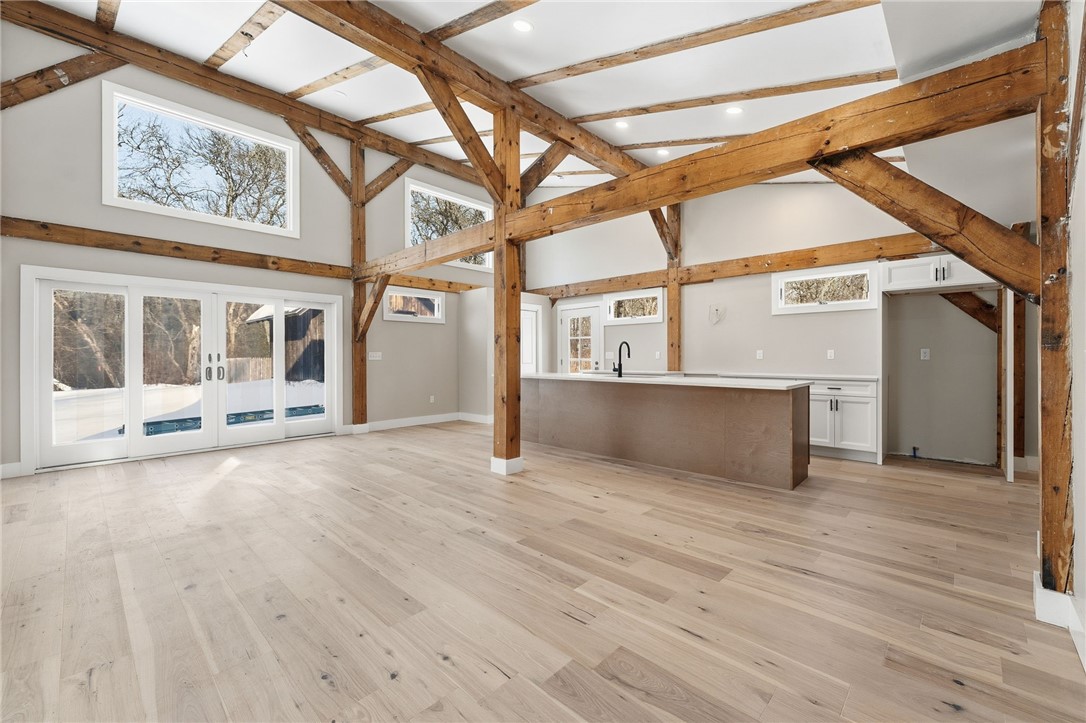 1935 Matunuck School House Road Wakefield, RI 02879 - Photo 4 of 39