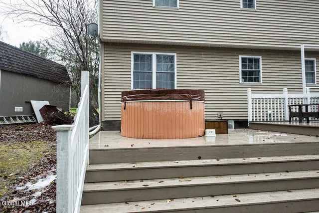 $525,000 | 13 Indian Maiden Pass, Altamont, NY 12009