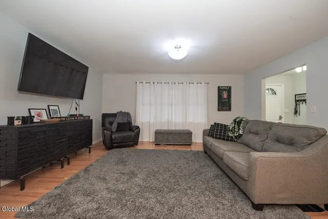 $525,000 | 13 Indian Maiden Pass, Altamont, NY 12009