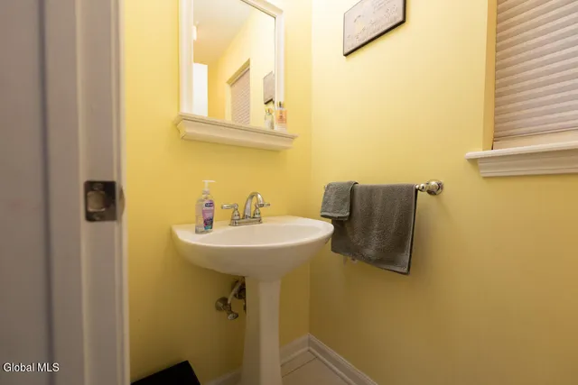 $525,000 | 13 Indian Maiden Pass, Altamont, NY 12009