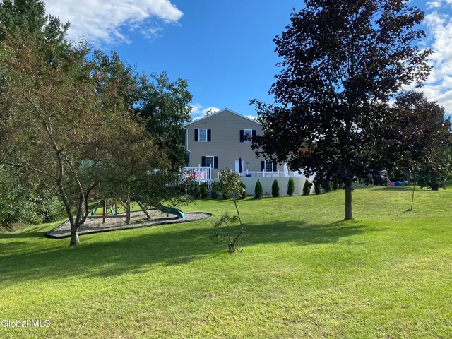 $525,000 | 13 Indian Maiden Pass, Altamont, NY 12009