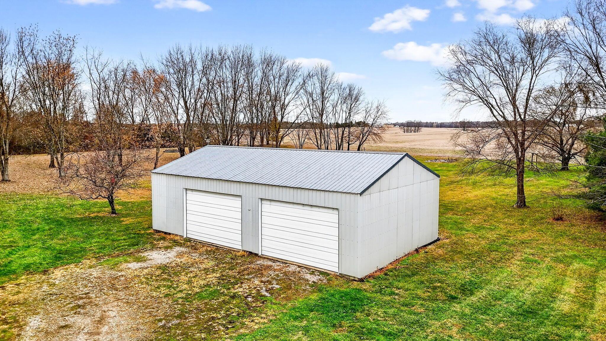 5726 Bish Road Northwest Carroll, OH 43112 - Photo 5 of 26 5726 Bish Rd NW 20