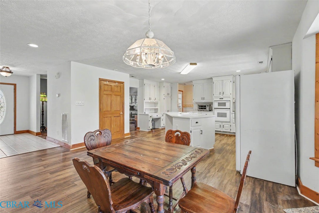 8237 Spring Hill Farm Road East Gloucester, VA 23061 - Photo 14 of 39
