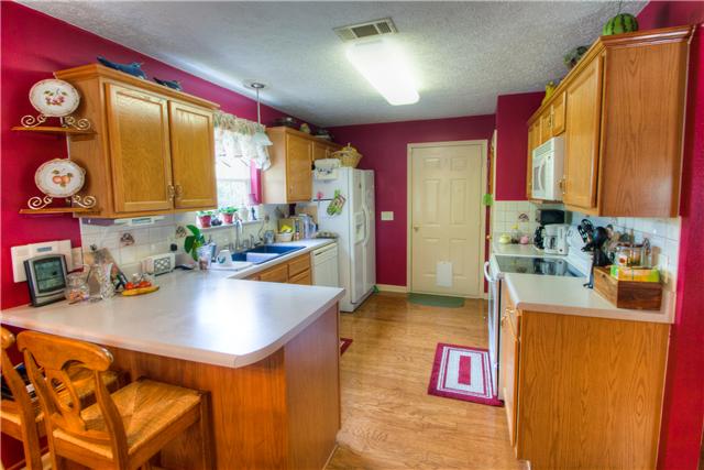 1916 Portway Road Spring Hill, TN 37174 - Photo 4 of 18