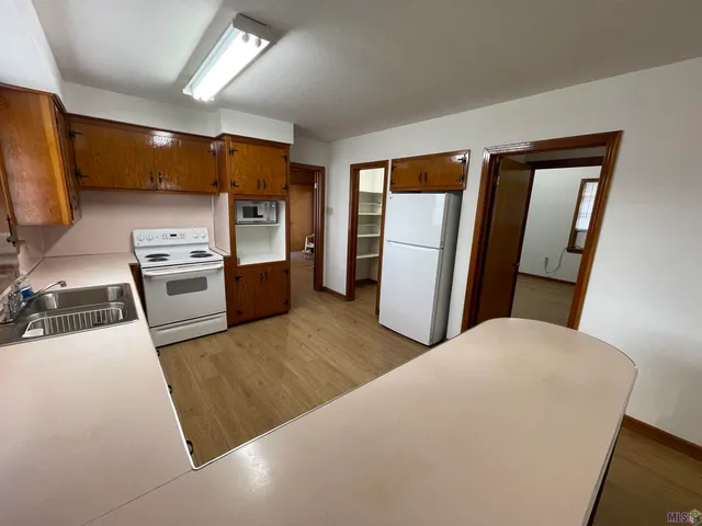 $1,400 | 8037 Florida Boulevard, Denham Springs, LA 70726