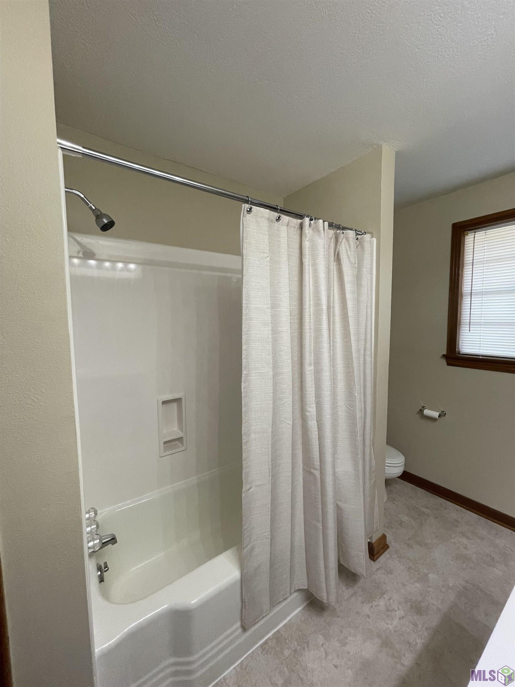 8037 Florida Boulevard Denham Springs, LA 70726 - Photo 10 of 13