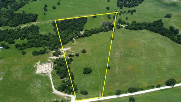 $750,000 | 103 County Road 103, Iola, TX 77861