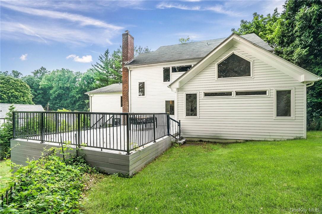 4 Parkfield Road Scarsdale, NY 10583 - Photo 28 of 33 Fabulous backyard and new deck; perfect for entertaining!