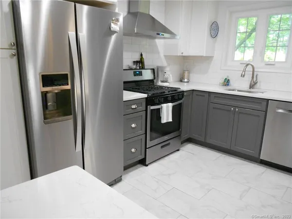 $3,600 | 12 Allendale Road, Old Saybrook, CT 06475