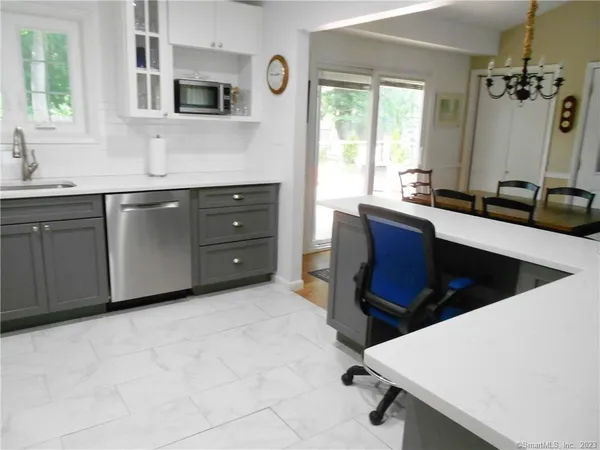 $3,600 | 12 Allendale Road, Old Saybrook, CT 06475