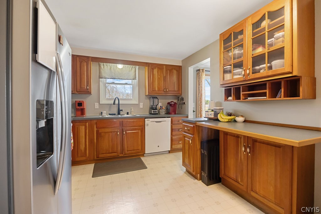 4840 O Donnell Street Clay, NY 13088 - Photo 13 of 36