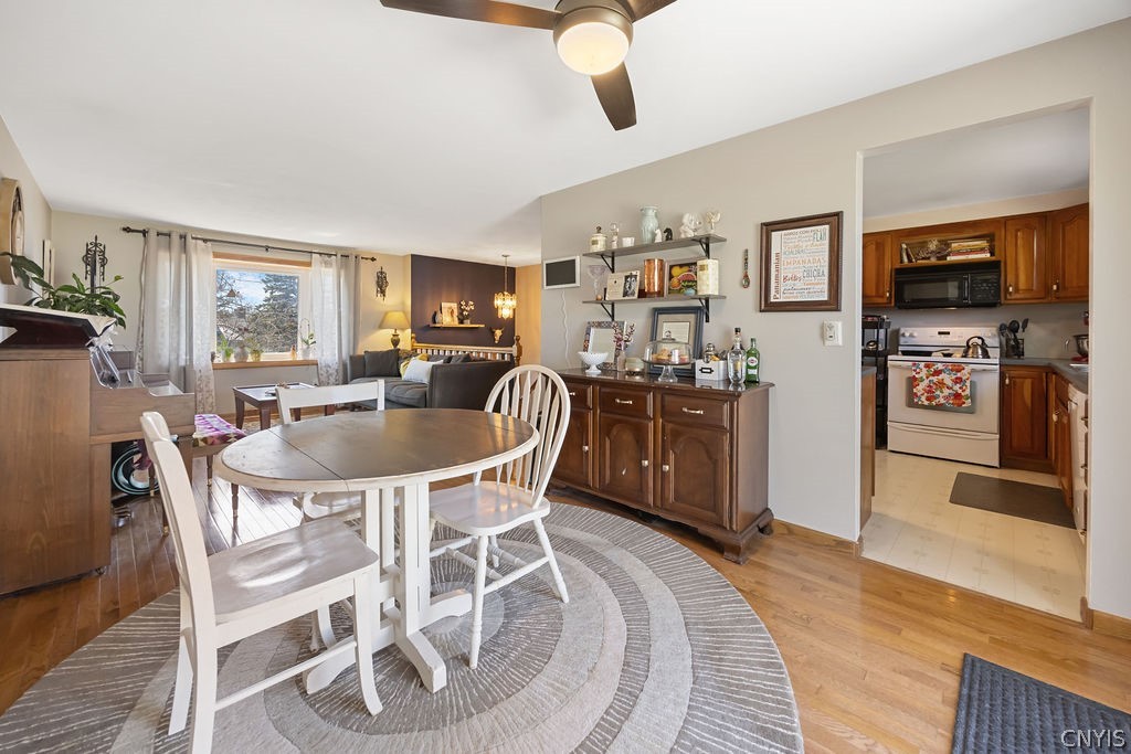 4840 O Donnell Street Clay, NY 13088 - Photo 8 of 36